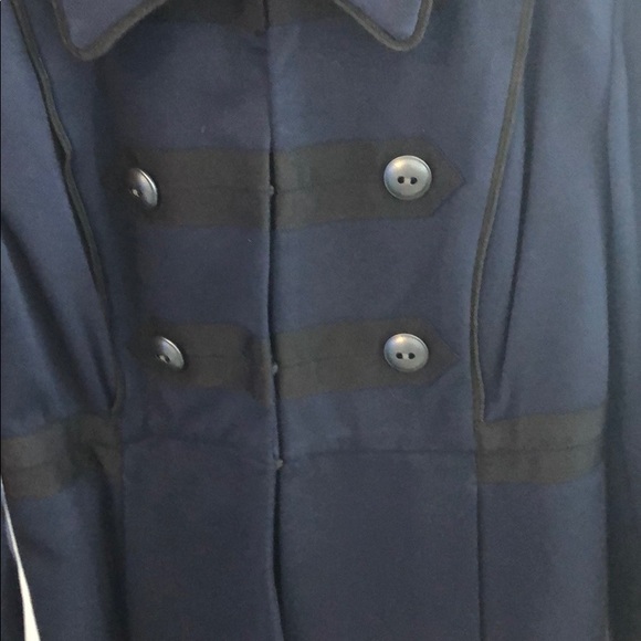 Women’s cabi jacket.  Blue xs like new. - Picture 4 of 8